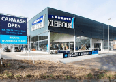 Carwash Kleiboer Woonboulevard is open en In de Buurt nam een kijkje